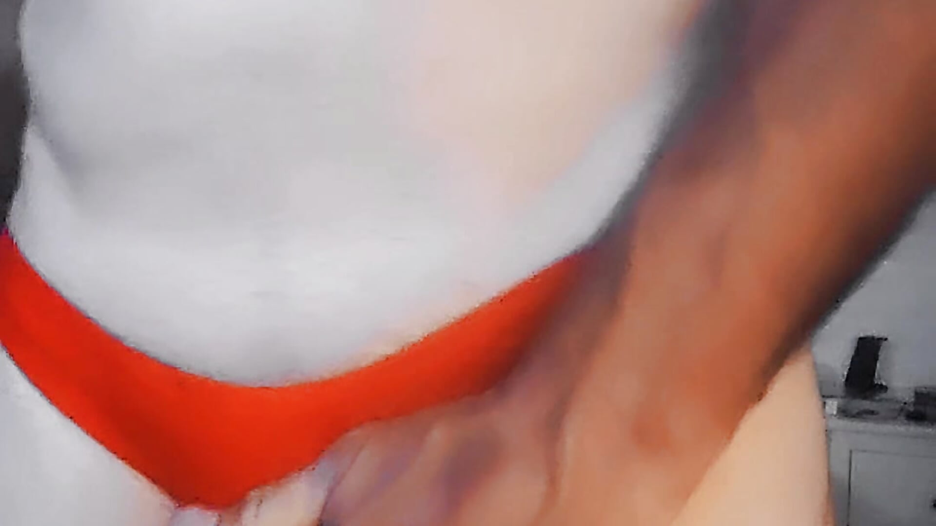 ♥️ Red Thong ♥️ - סרטון של FantasyMan-BiWM, דוגמן/ית מצלמה