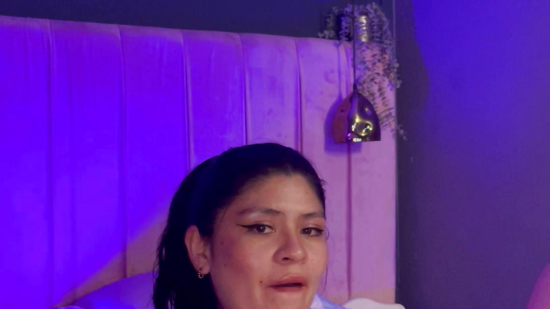 Don't hesitate to fuck me – video od webkamerové modelky MeganSpencer_