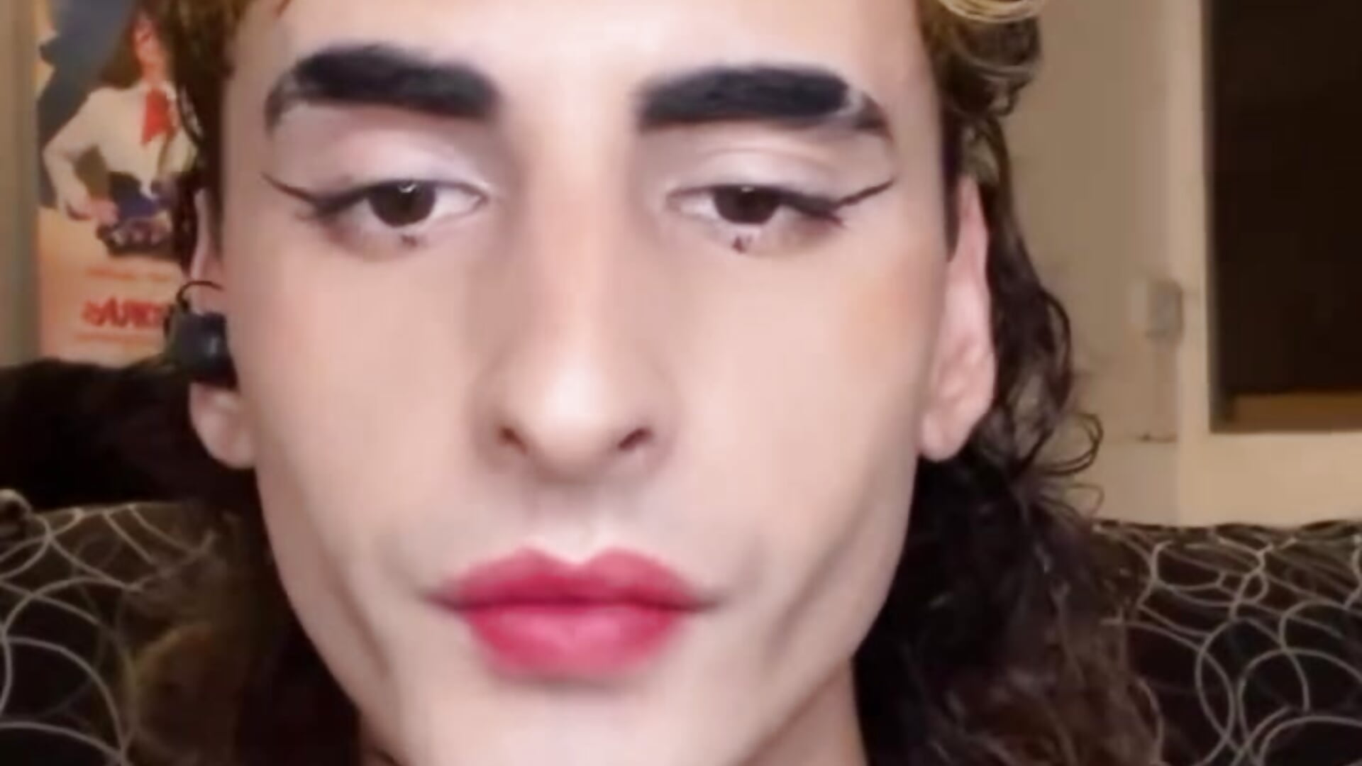 Face - video __________Milka kameramallilta