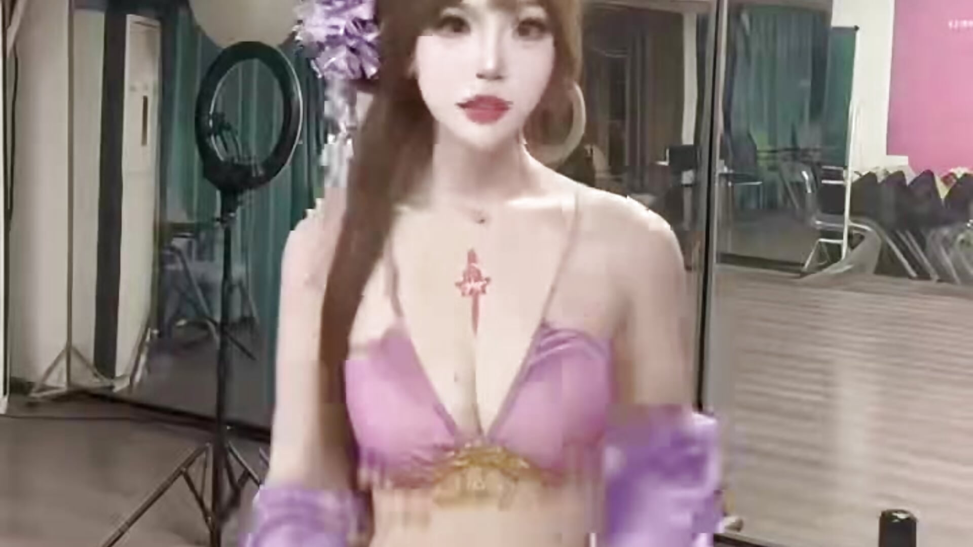 听说紫色更有韵味 - video MSN101 kameramallilta