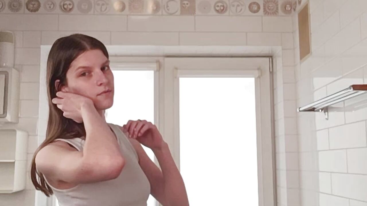 VID20260410150020.mp4 - βίντεο μοντέλου LeanStehlik