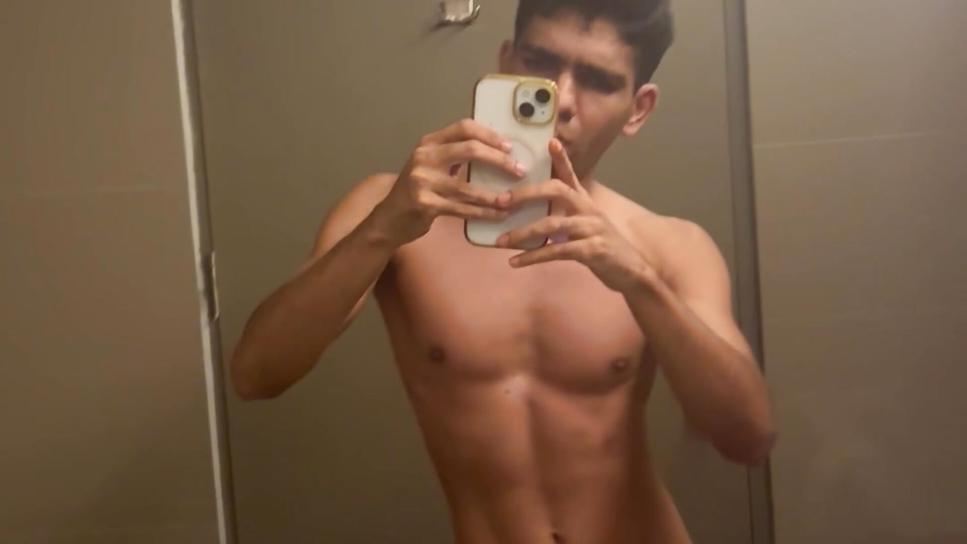 IMG_9101 - BombaySam78 캠 모델의 동영상