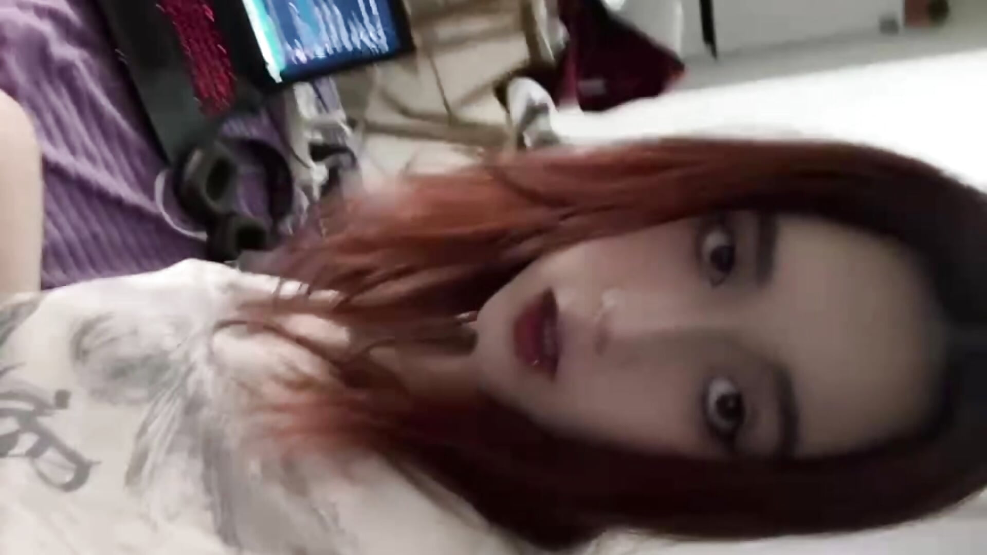 Delicate petal - clip cu EunTurton model videochat