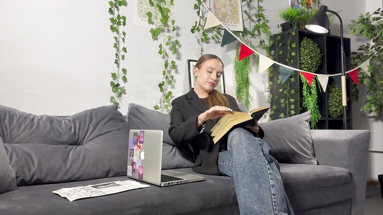 1 новая завтра－カメラキャストのLareeViceの動画