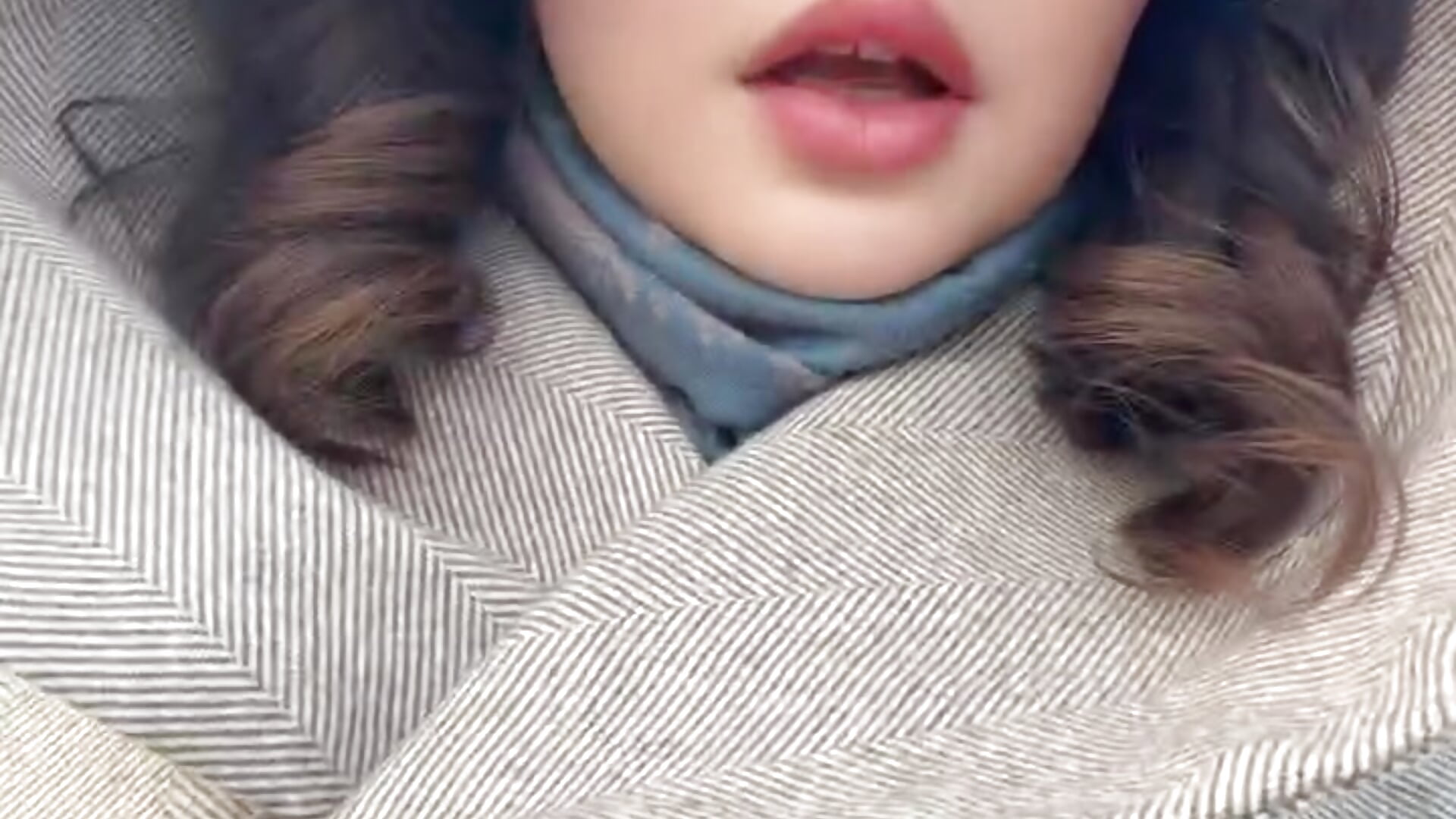 Curls - video by TealTeatime cam model