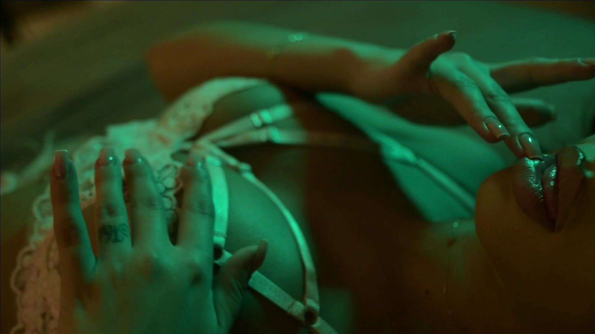 Home Alone  - with you 🩷 - video av RubyConner cam model