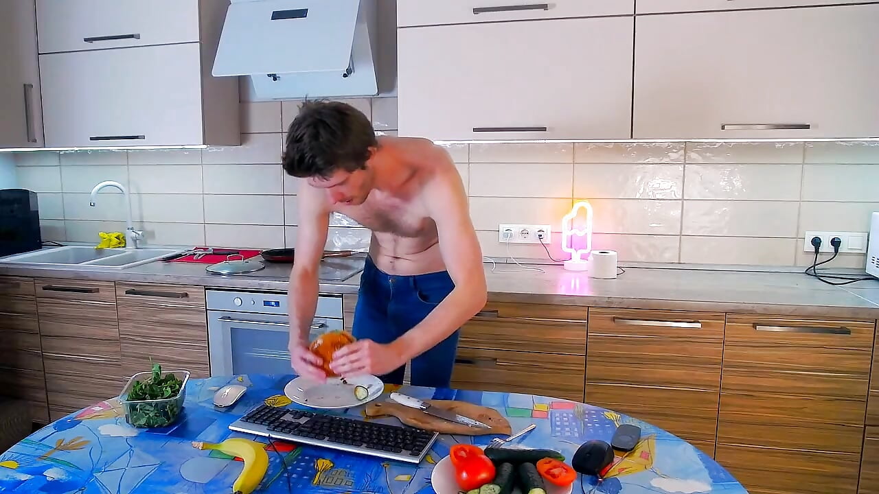 how I eat a juicy burger - βίντεο μοντέλου Eddie_Baker