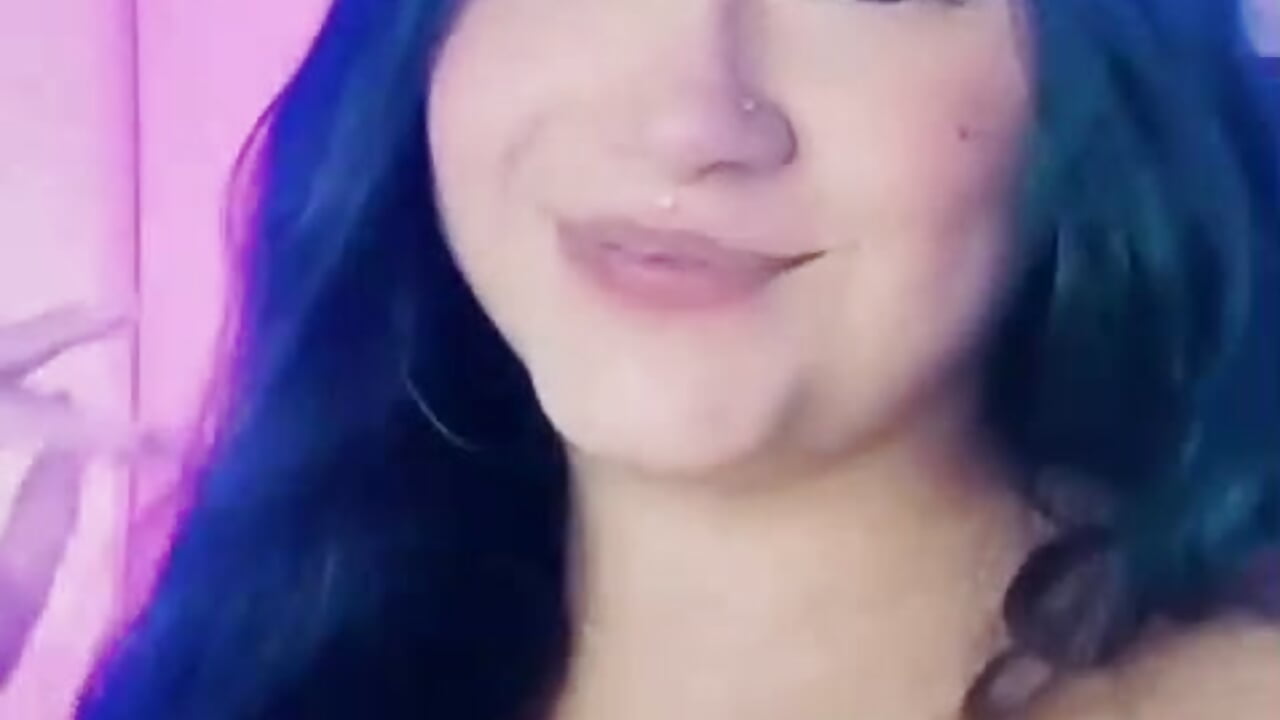 Cute🥰. - video Lucyy_tits kameramallilta