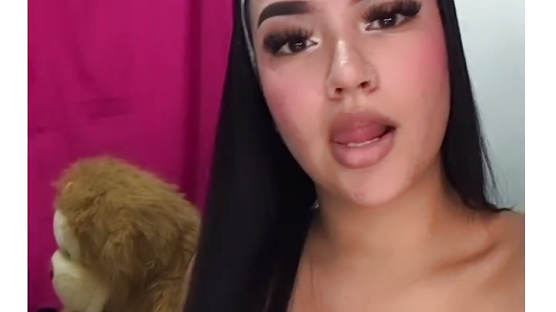 Mira mi linda lengua 😛 - video by Alaia_Ferri cam model