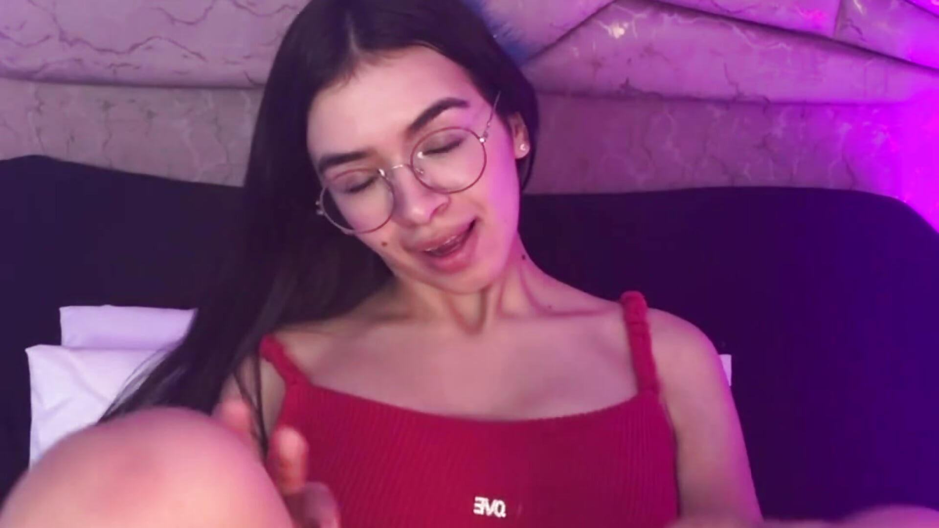 I’ve got all worked up after my tennis match can you help me calm down? - video by Amara_Velle cam model