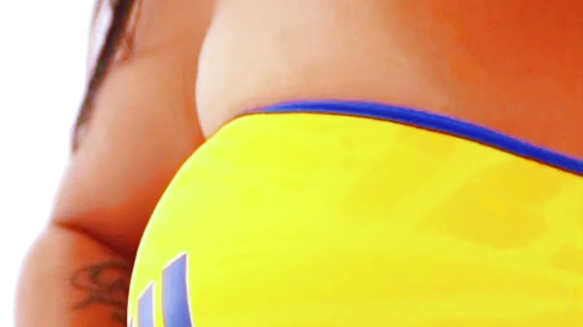 ⚽ Colombia is Lived with Passion😈 - відео від вебкаммоделі aitana__