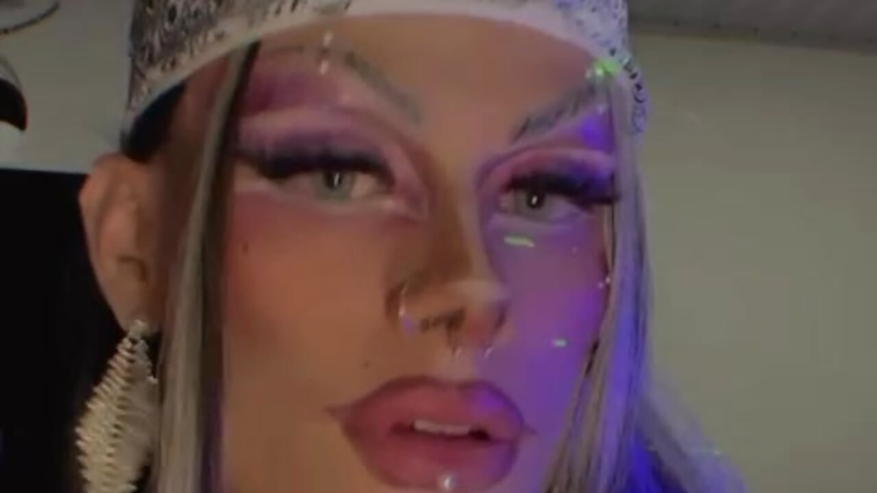 sexy drag queen - video by DeMoniica cam model