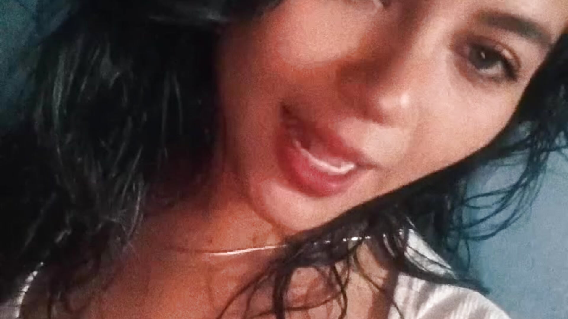 1000136683 - video by Angaritapri cam model