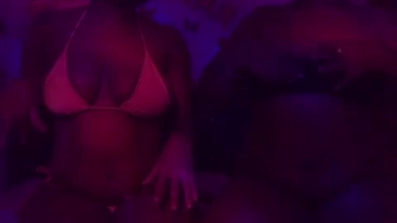 Vibra - video av suggar_mommy777 cam model