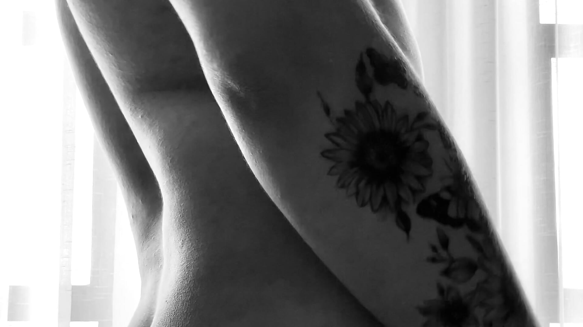 BLACK&WHITE - Vídeo de kryzthian_Olrox, modelo de vídeos