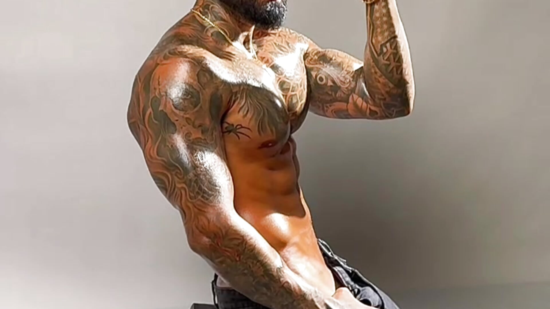 intro - Eros_Dark_ adlı kamera modelinin videosu