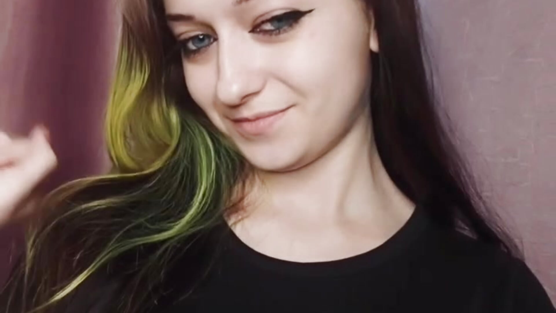 Almost Ready ⏳💄 - video by KarriePinilla cam model