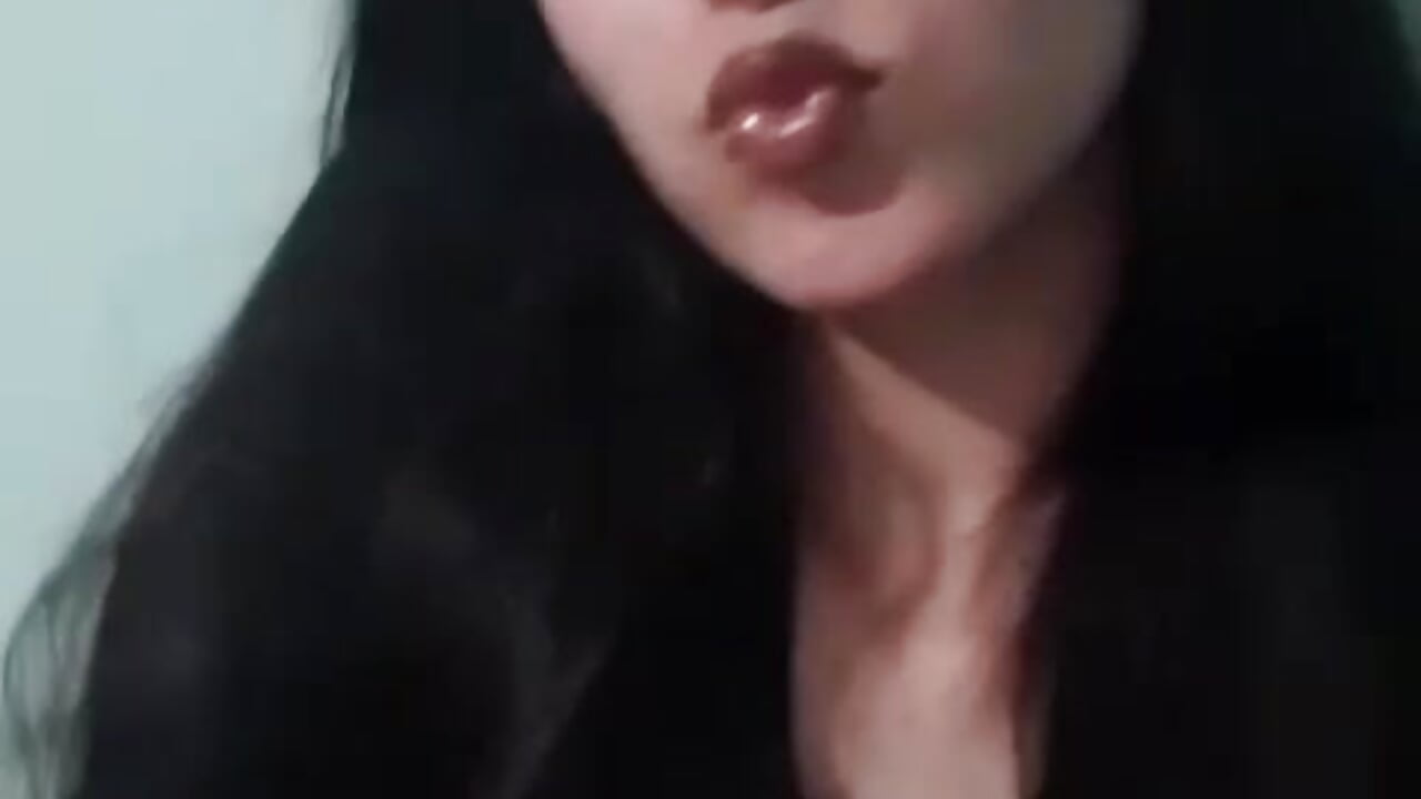 😵‍💫 - video by Emy_Tay cam model