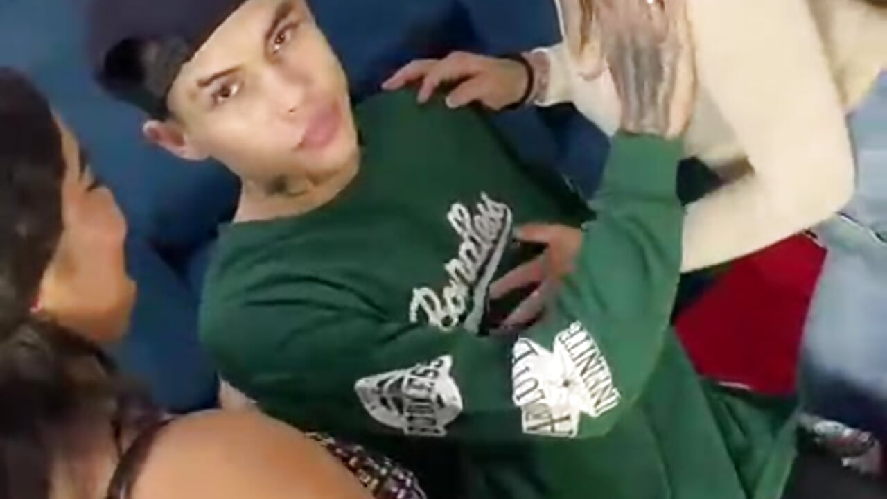 SEXY👑 - video oleh tripletemptation kamera model