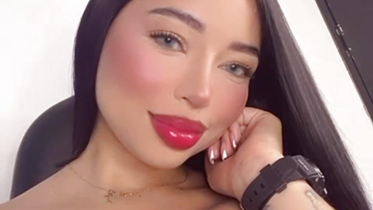 Hi love 💕😉 - video by AnthonellaSweet_ cam model