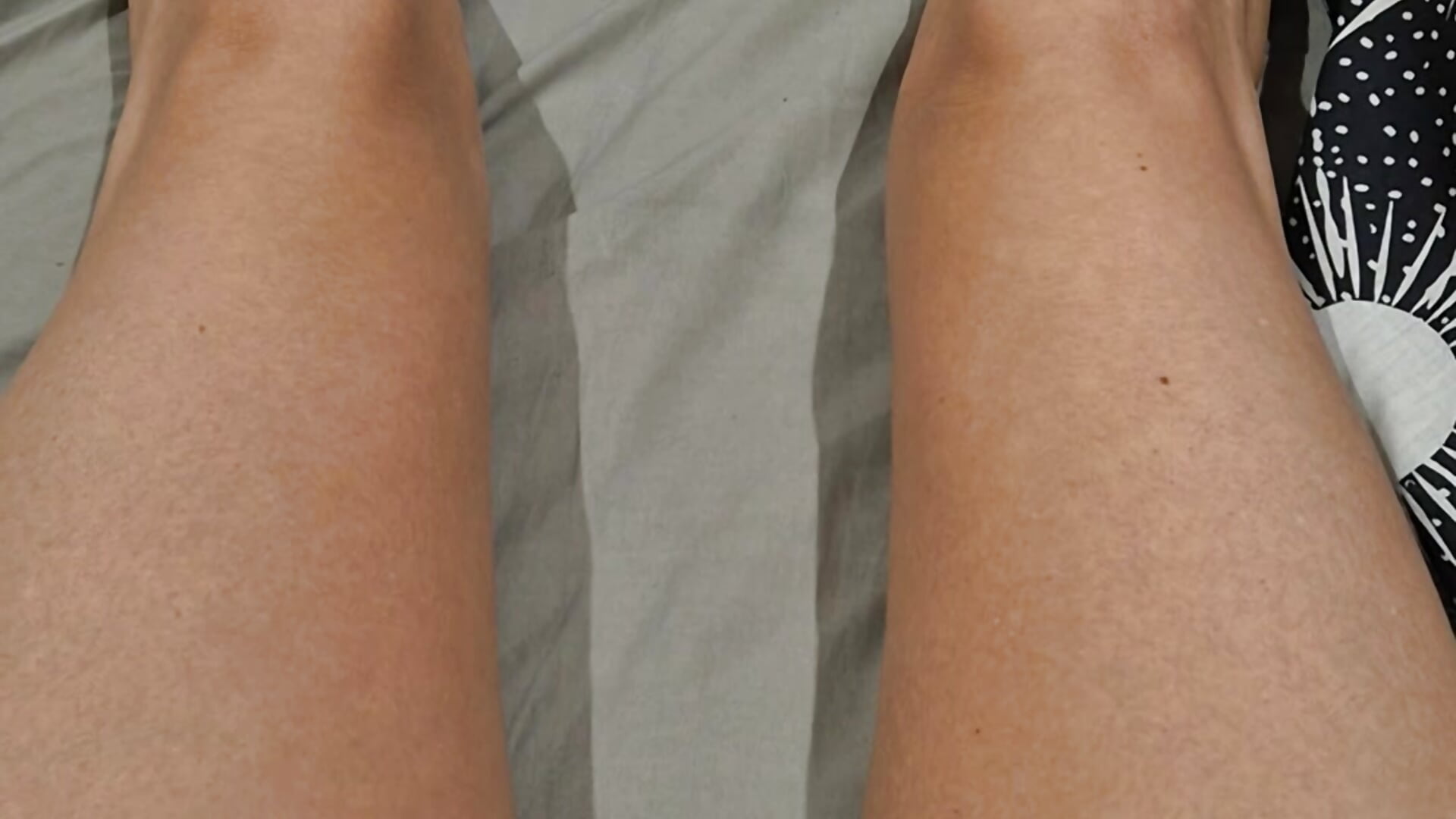 Legs 11 x - video by sexymilf30x cam model