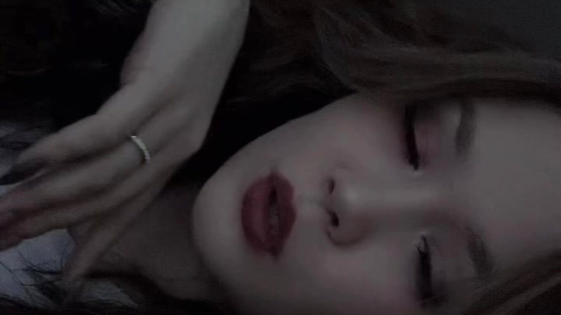 small vibe - video XeniaBerber kameramallilta