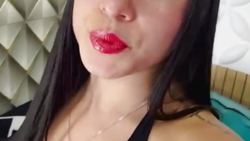 WhatsApp Video 2026-10-09 at 2,44,32 AM - video của người mẫu cam carolinabernalrs
