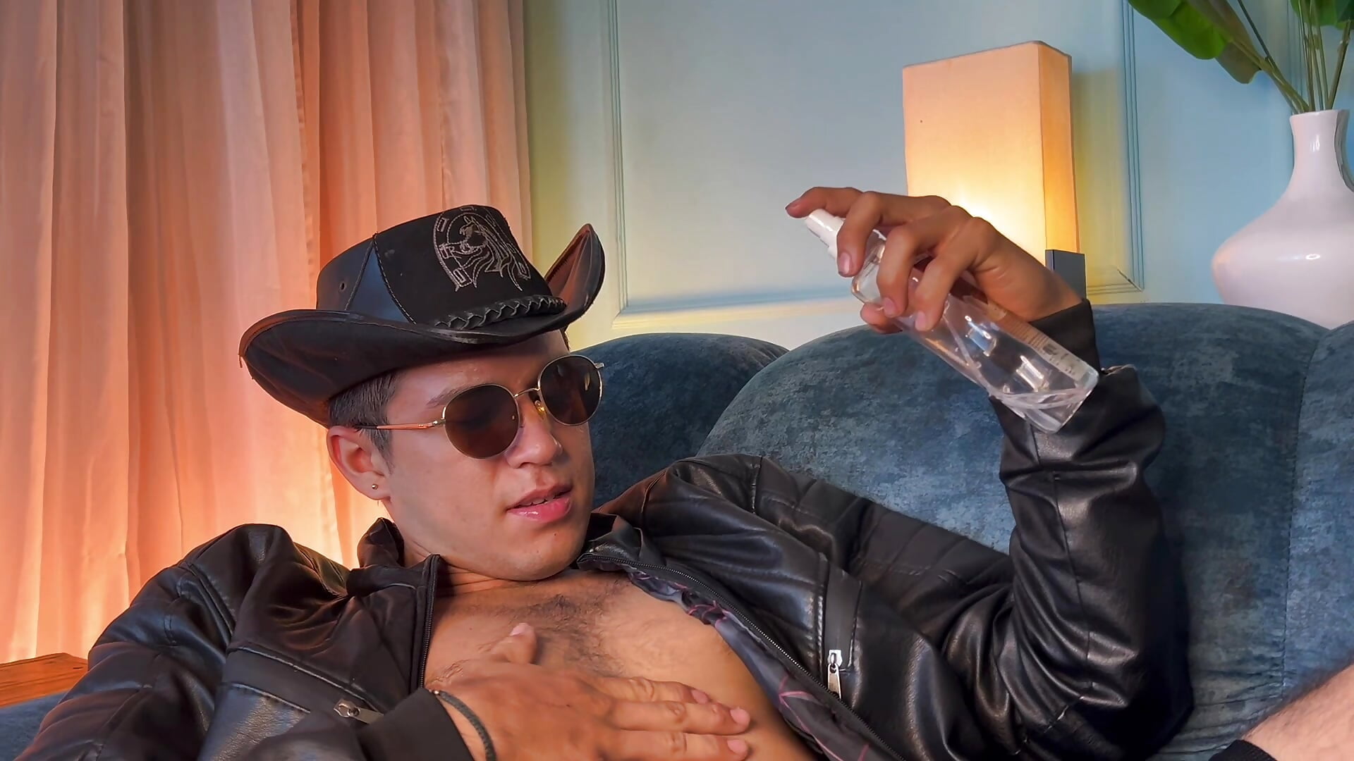 Can i be ur Sherif?!!🤠​ - video by Jean_Jagger cam model