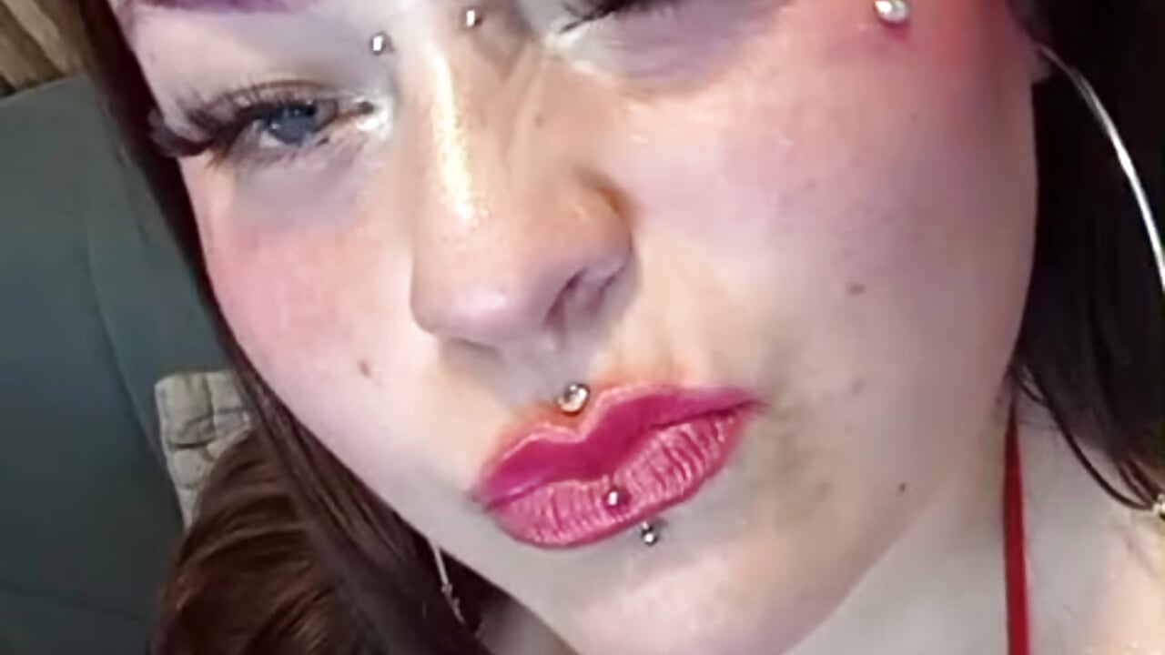 You know what you want.⛓🖤 - فيديو من milaanddalia__ موديل الكام