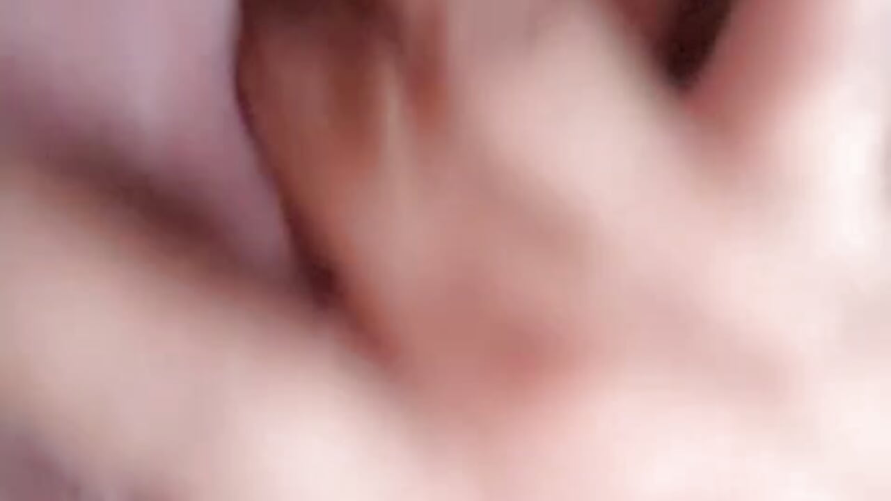 short and delicious masturbation - video by EmaGw7 cam model