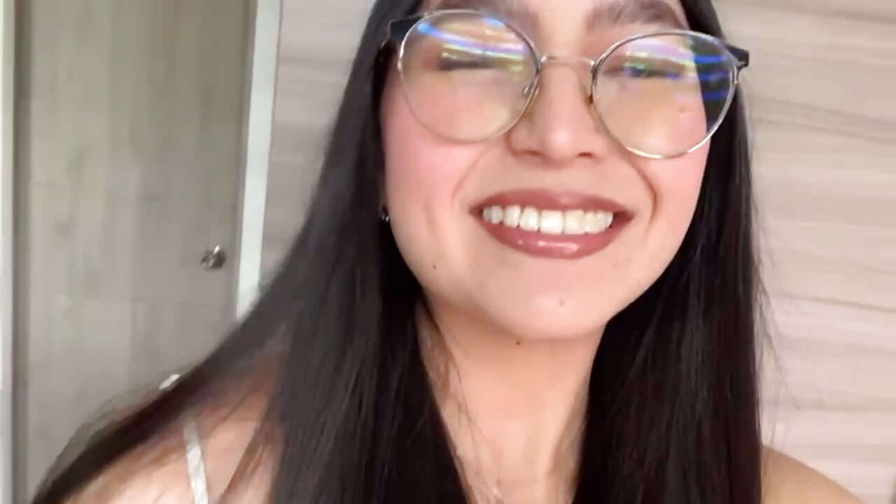NICE TO MEET U🥰 - Vídeo de APRIL_TAY1, modelo de vídeos