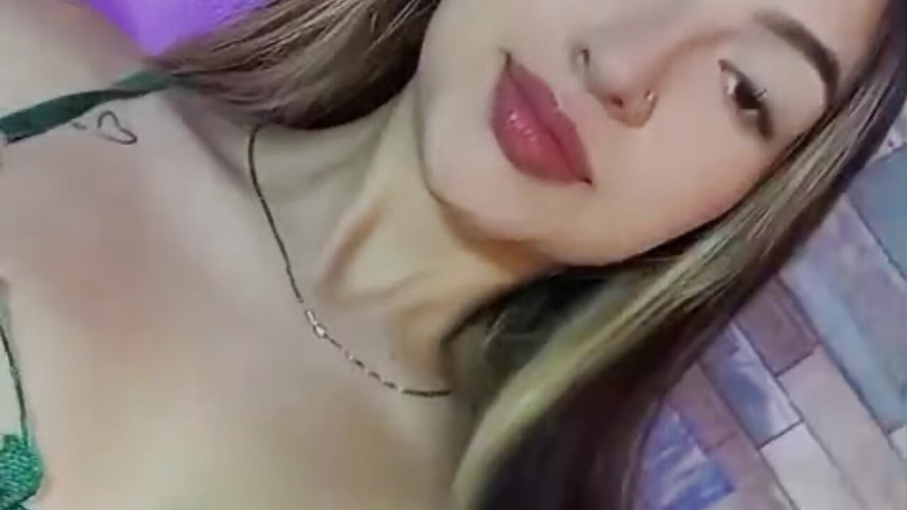 How about I go like this? - video av cloe_1tay cam-modell