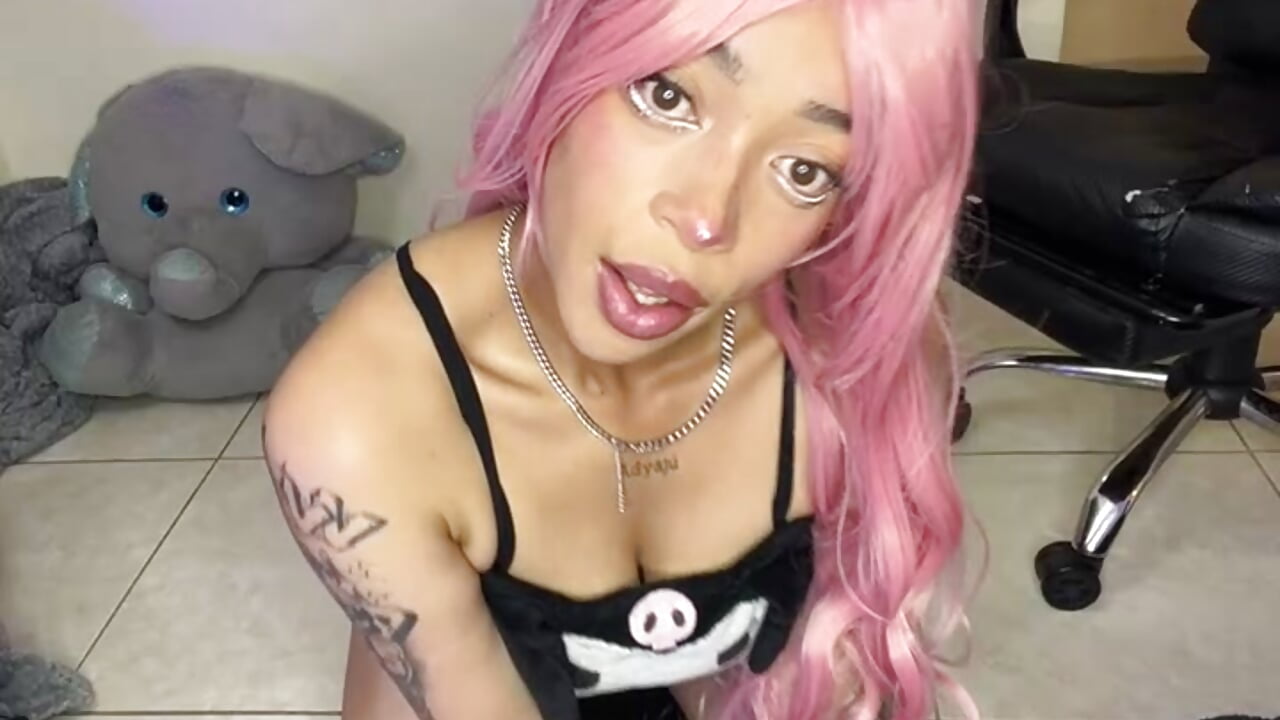 Kis - video by Ariadnaaa_ cam model
