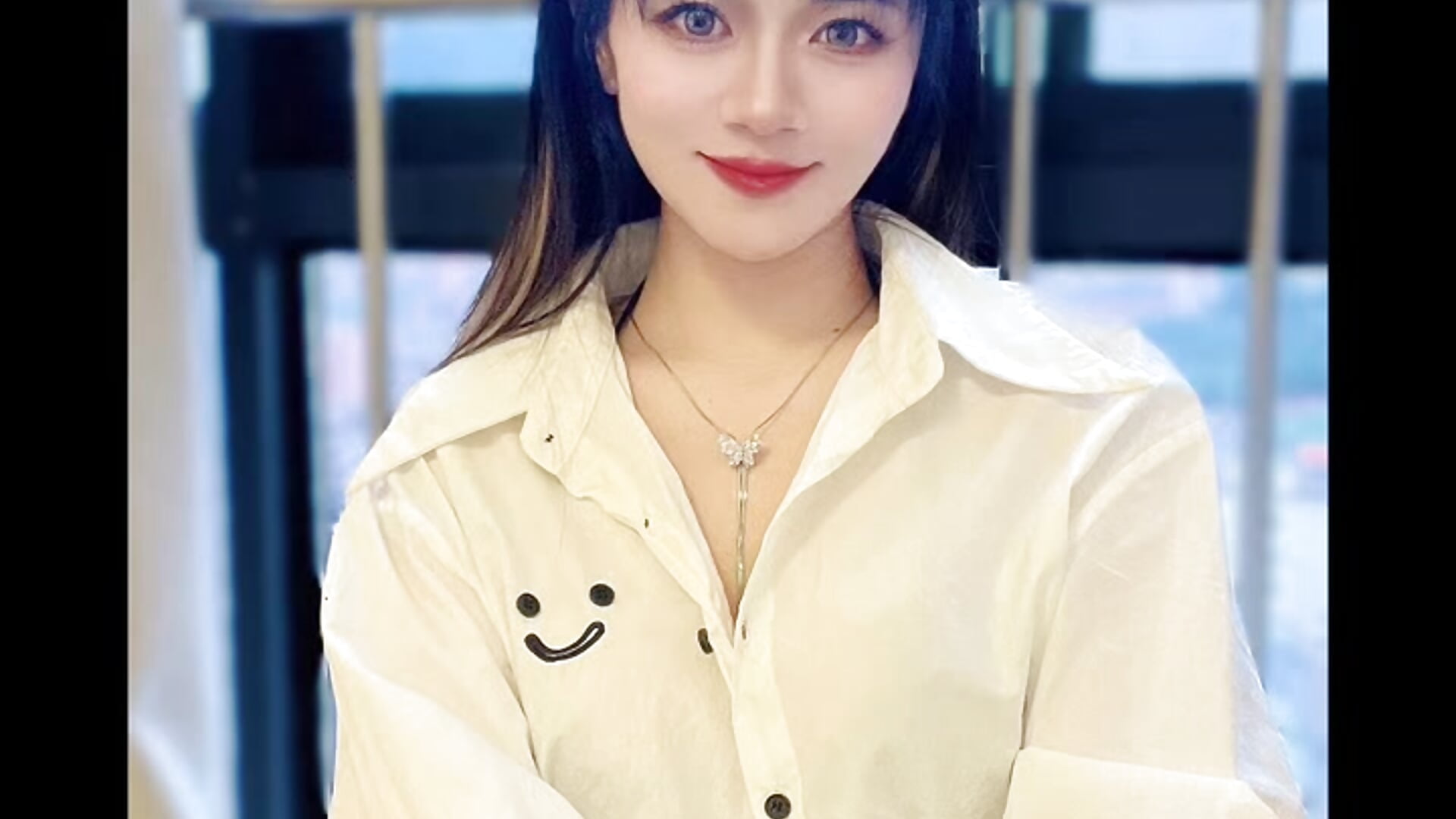 纯洁而温柔的女孩
