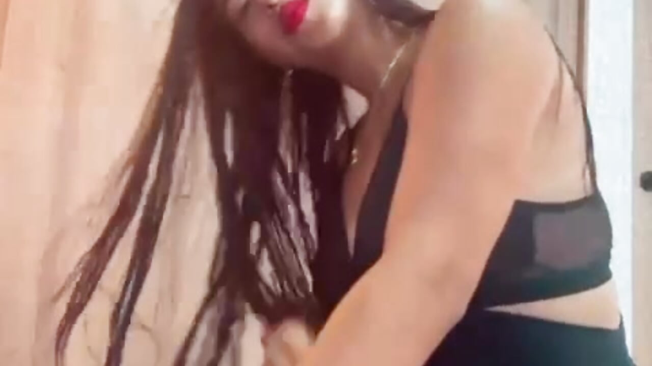 my body - video by Victoria_Rous cam model