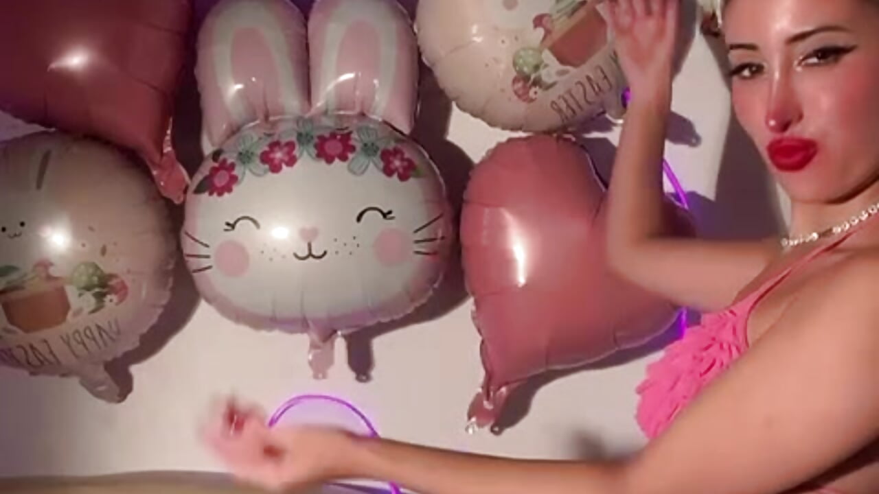 Your favorite🥰 - відео від вебкаммоделі MiaFoxie_