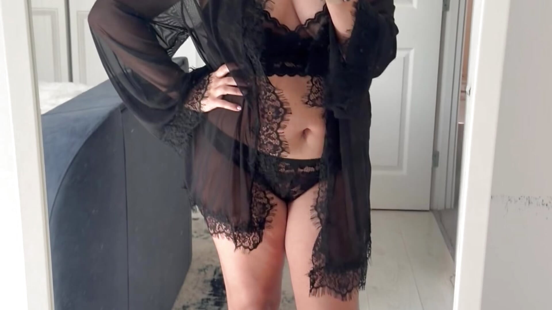 MsBelle - video di MsBelleWarick modella di cam