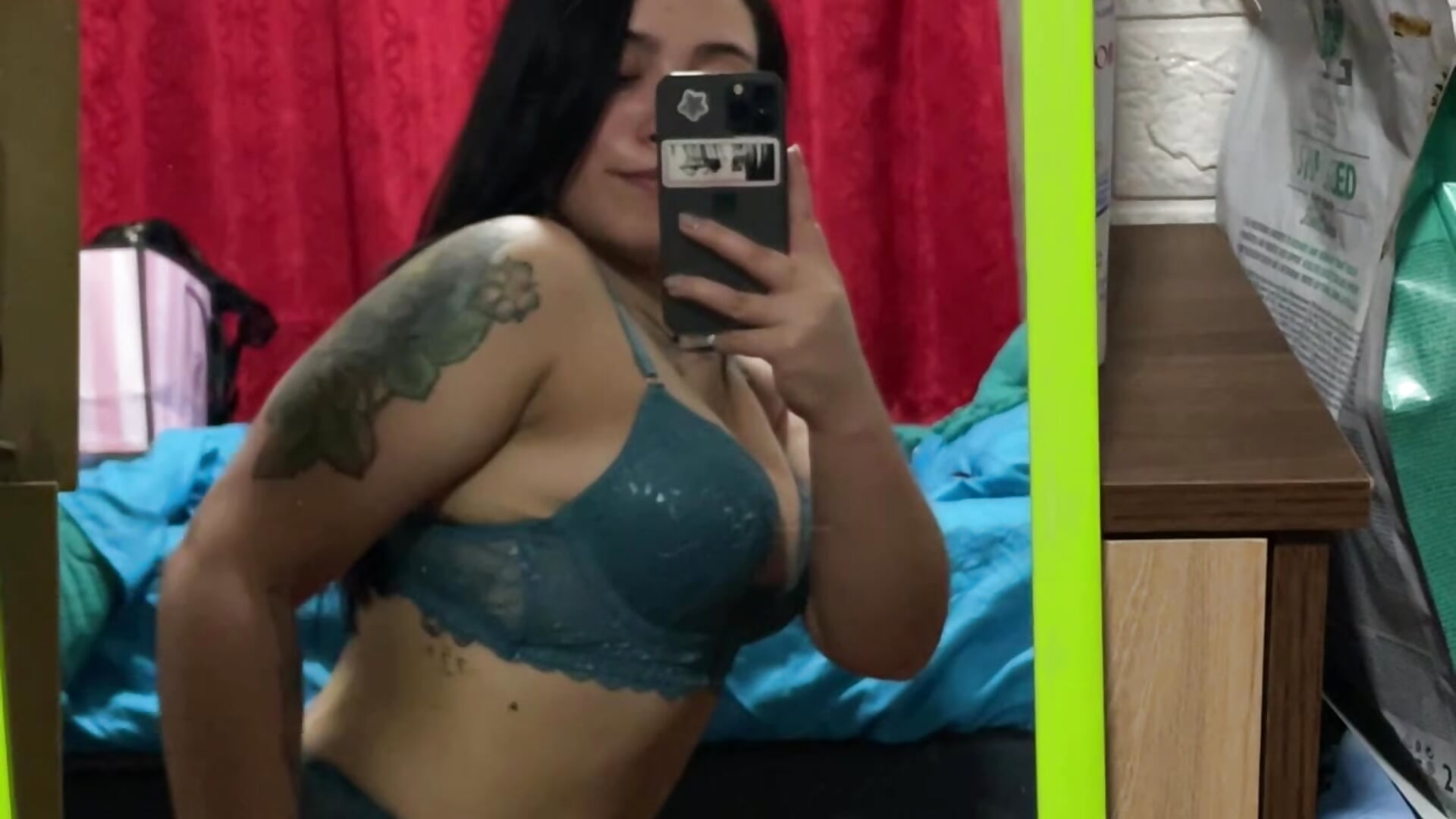 IMG_3526.mov - відео від вебкаммоделі _k1000a