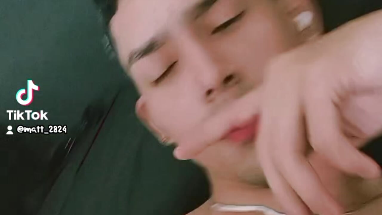 profile-intro-video-1773060424 - vídeo de la modelo de cam mathewblessed