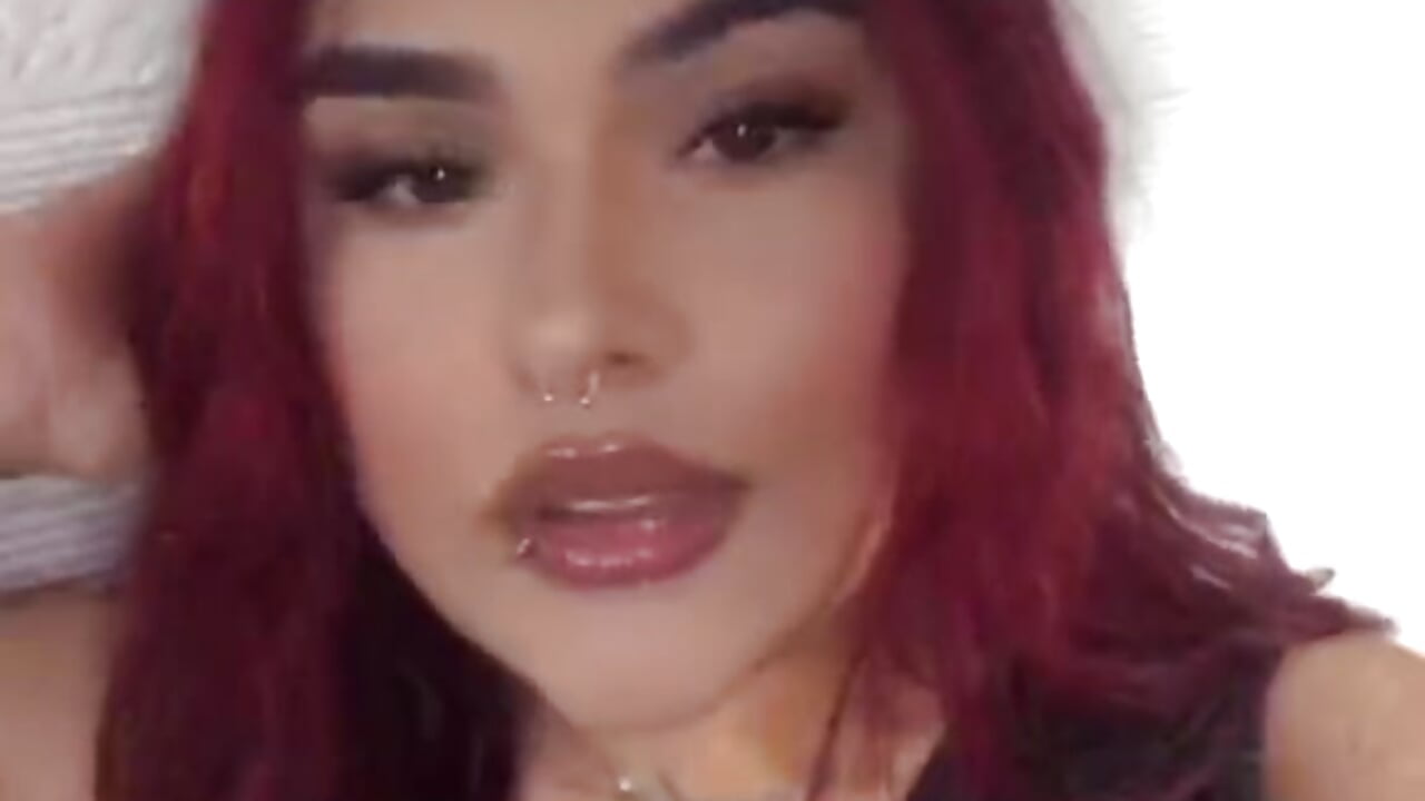 Sexy Redhead 😈 - video zara_nyx_ kameramallilta