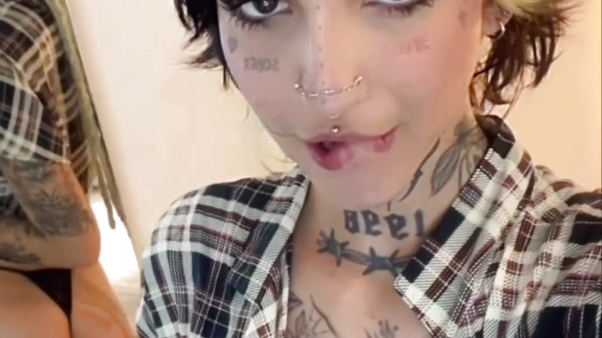 Just me 😈 - Vídeo de Darkdollyk, modelo de vídeos