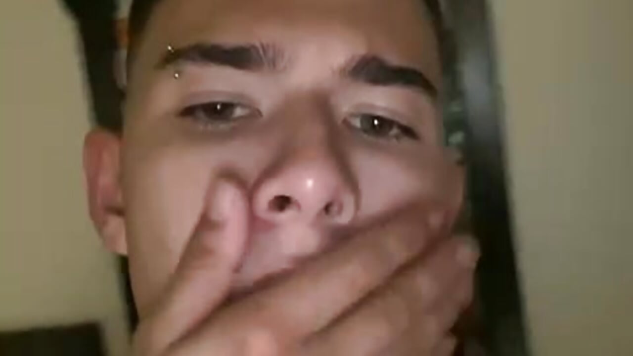 Hi - 視頻由 aleck_friends 主播提供