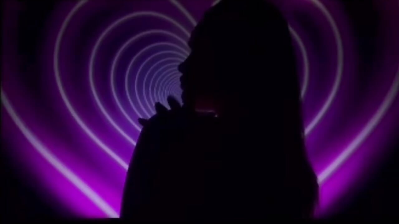 Hypnotizing you - video by Cherry_Sin cam model