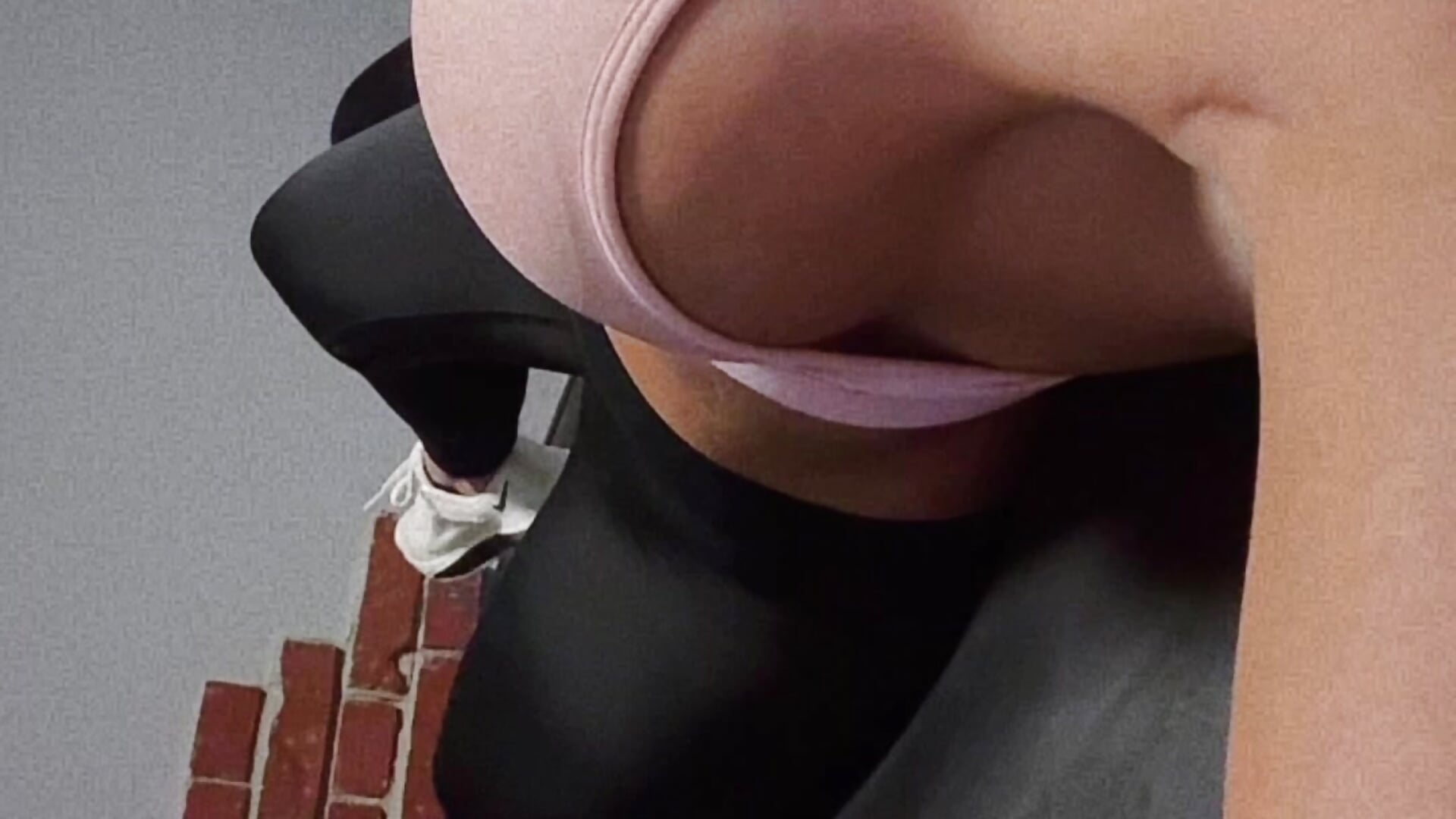 💦Gym sweat time - Video von Juliaboobqueen Cam-Model