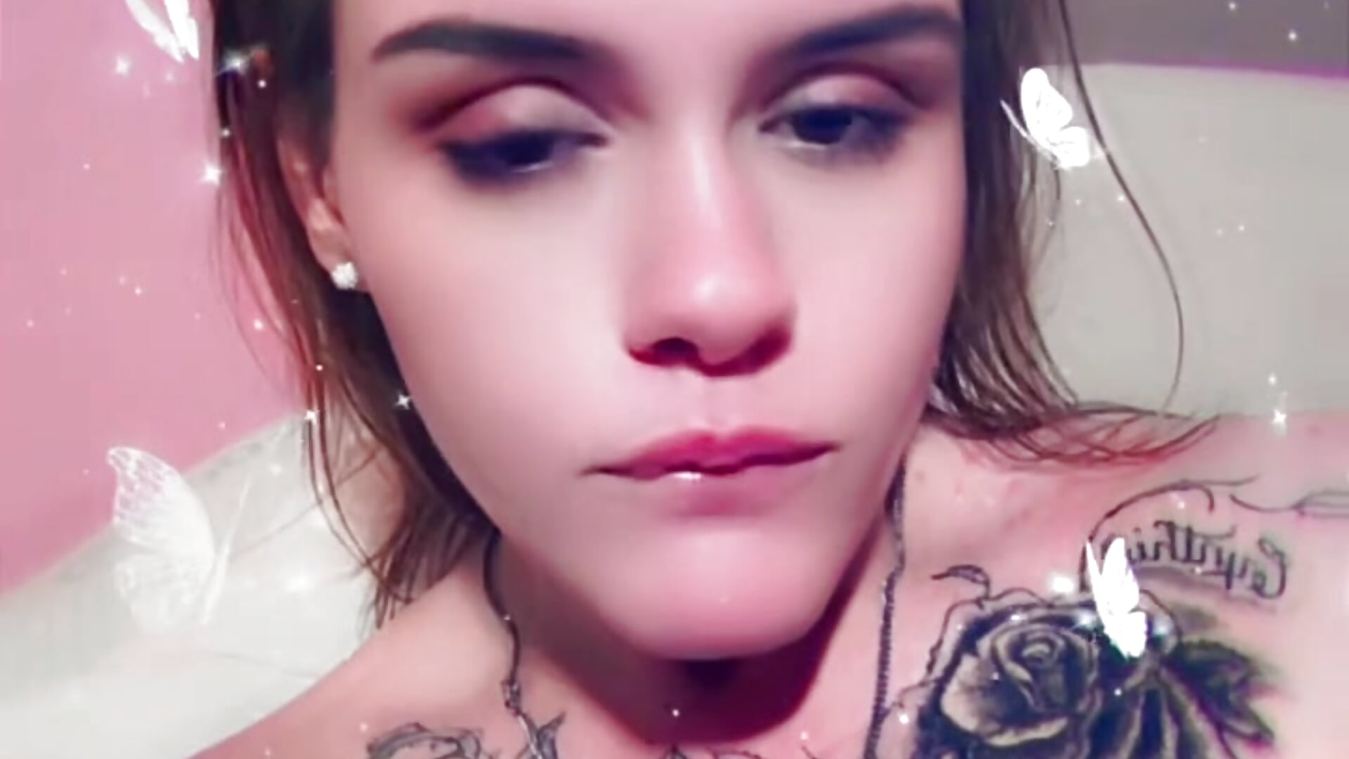 DD7D80DE-15EB-43BA-BFAF-780CB10AB9AA - video oleh mystery916 kamera model