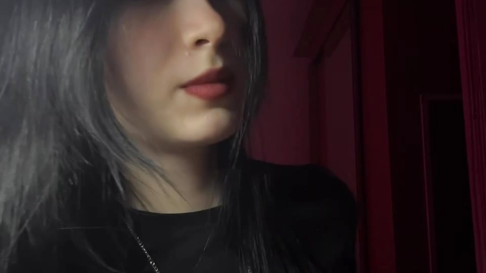 Well, if you want, I'll meow - video di HolyRayLove modella di cam