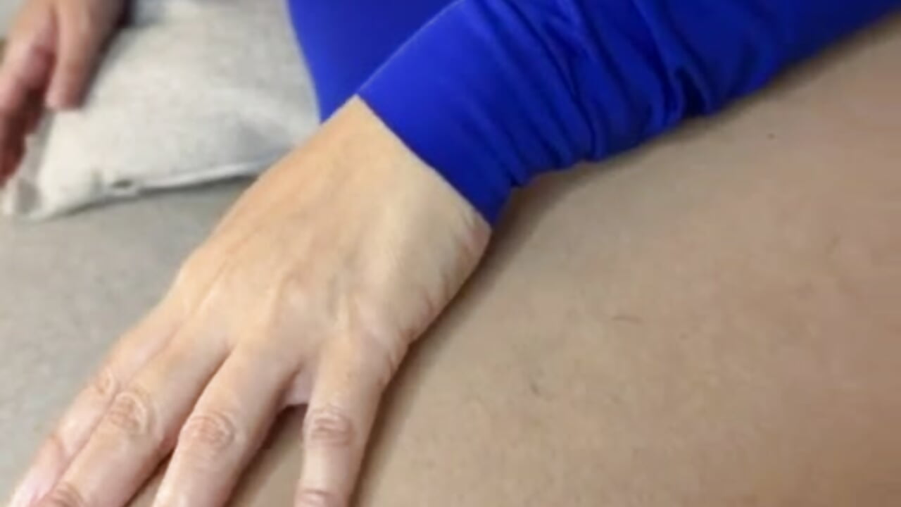 welcome   مرحباً 🌸 - video av alma_violet cam model