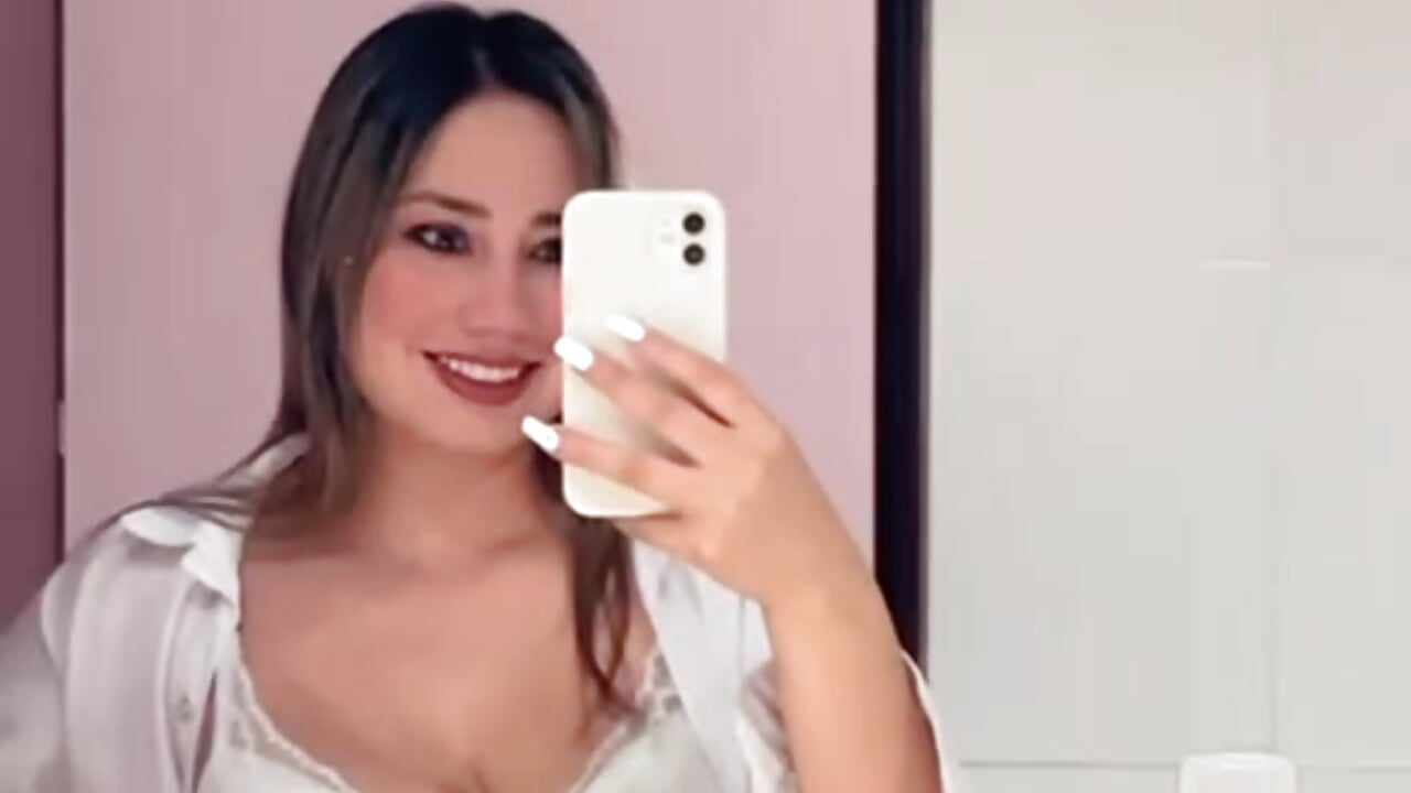 WhatsApp Video 2026-03-09 at 11,28,28 AM (1)－カメラキャストのceleste_rouse2の動画