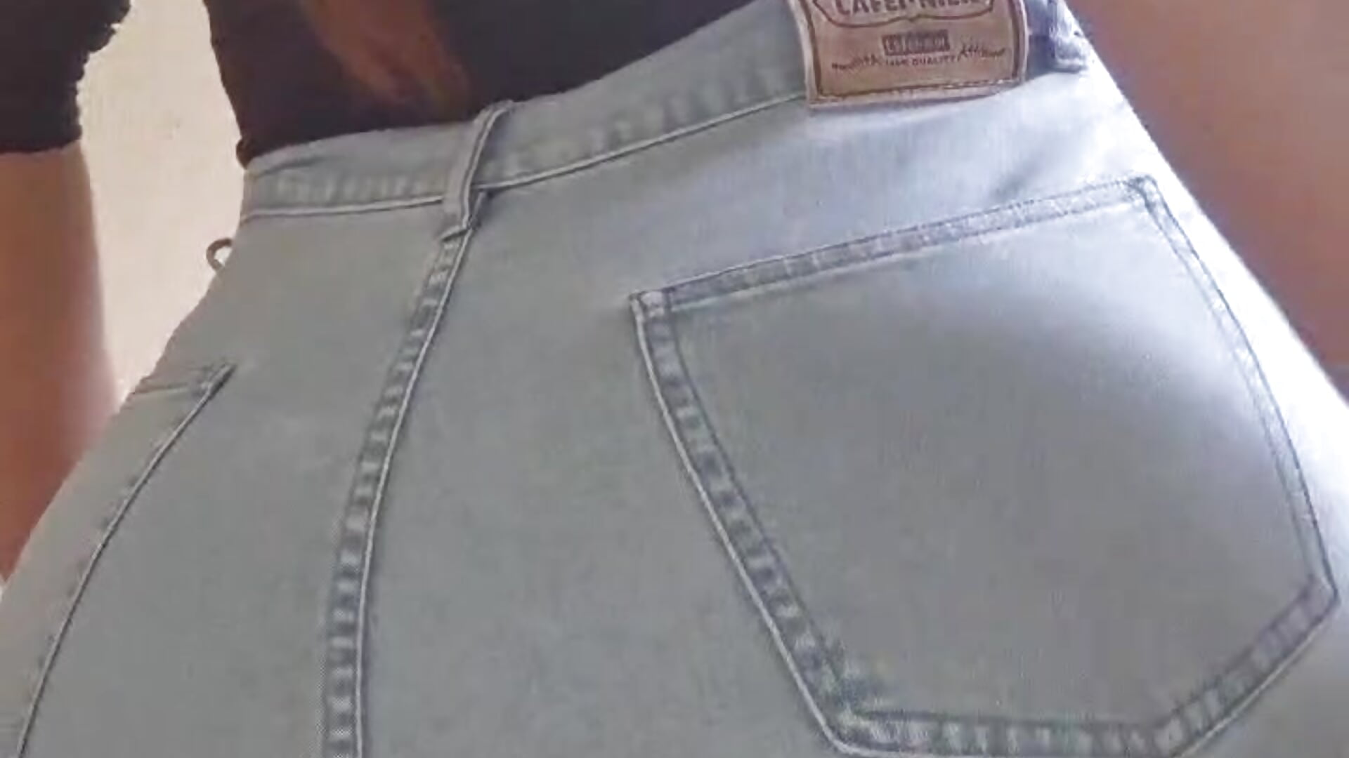 😏🫣😁🤤 - відео від вебкаммоделі Foxylisaflores