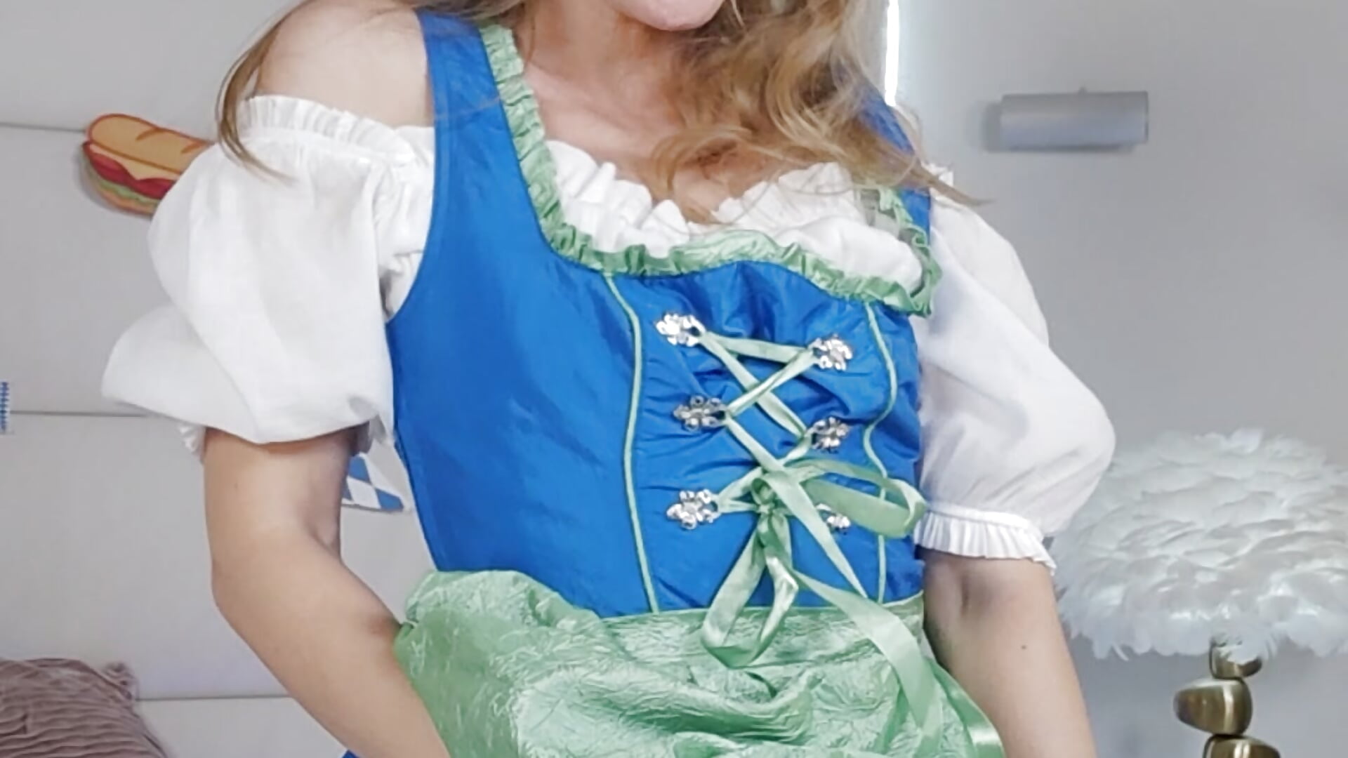 Oktoberfest  Party - فيديو من KamilaLod موديل الكام